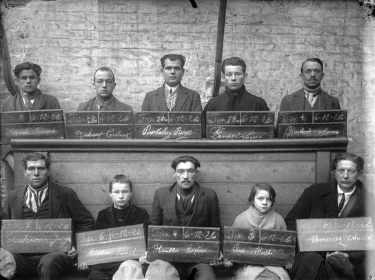 Photographie prise lors des embauches des hommes o