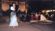 Esméralda chante un hymne à l'amour