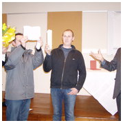 La prière avec 3 catéchumènes et Mgr Garnier